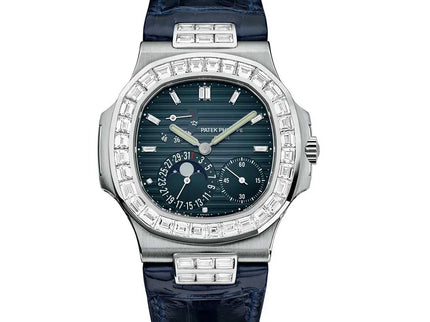 Patek Philippe Nautilus 5724G-001 - Baguette Diamond-Set
