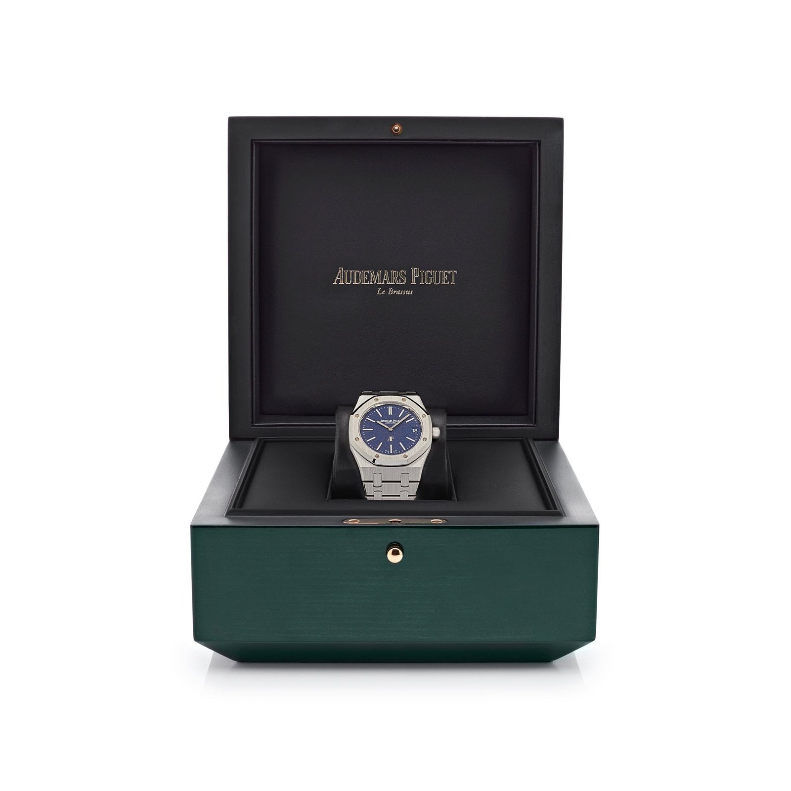 audemars-piguet-royal-oak-16202bc-oo-1240bc-02-jumbo-extra-thin-white-gold-grainy-blue-dial-2024-audemars-piguet-41980254912756.jpg