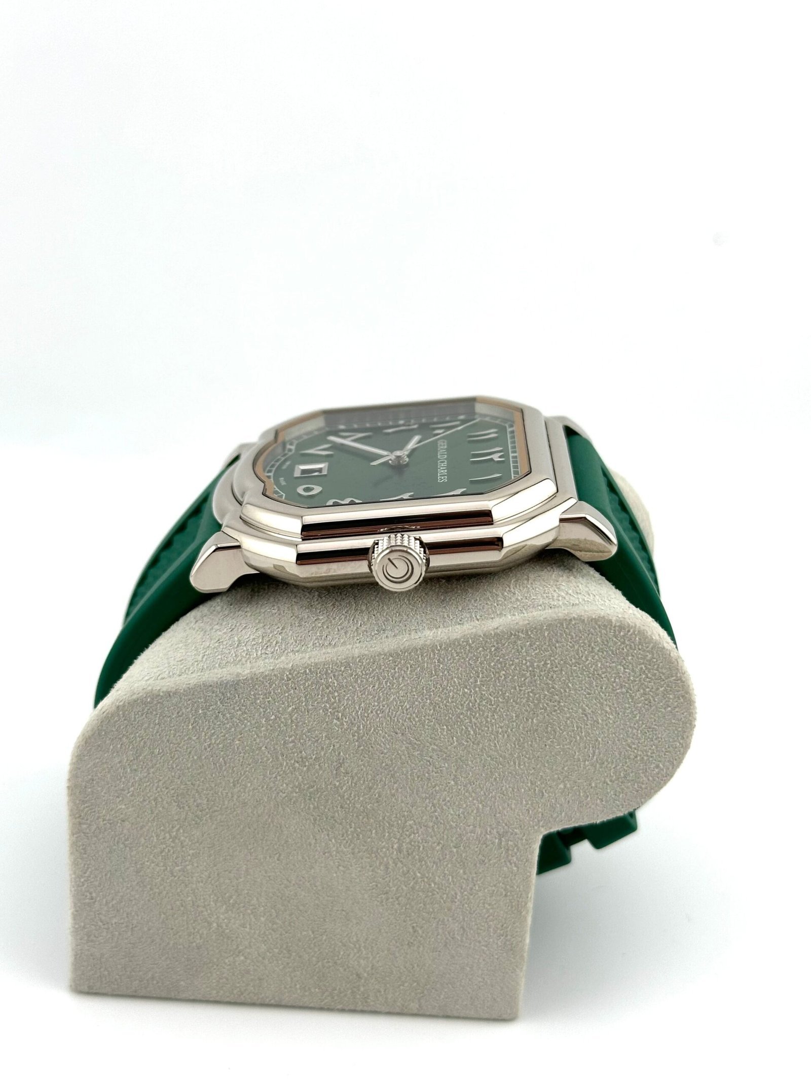 gerald-charles-maestro-2-0-ultra-thin-gc2-0-wg-aj-02-green-arabic-dial-special-edition-gerald-charles-41252883366132-scaled-1.jpg